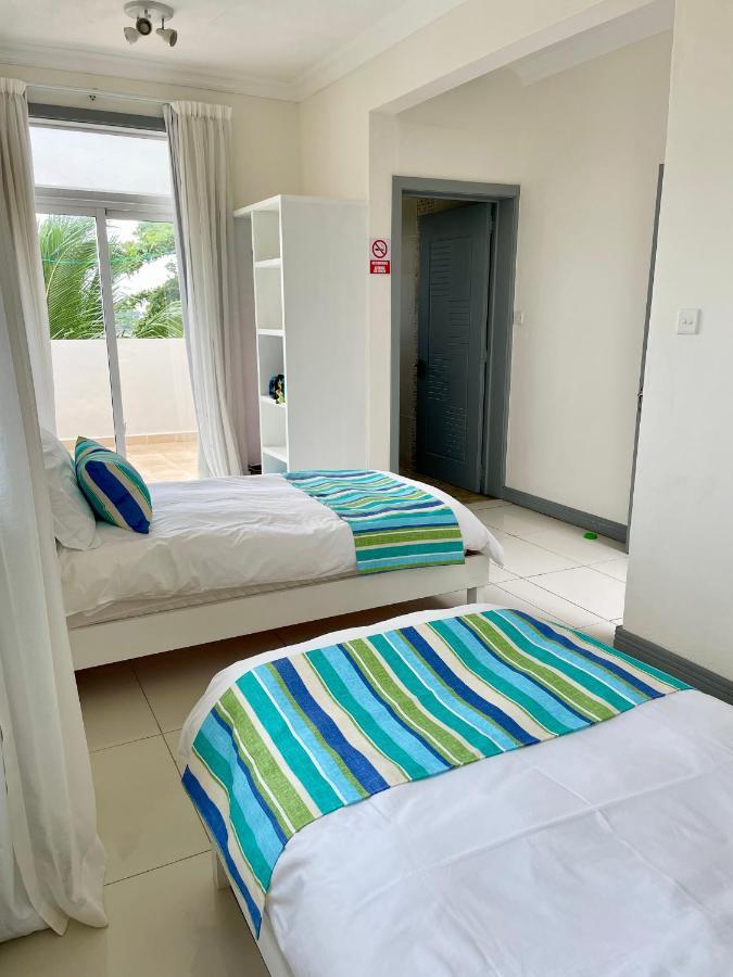 Frangipanier 2 Bedrooms Sea View Penthouse Trou-aux-Biches Eksteriør bilde